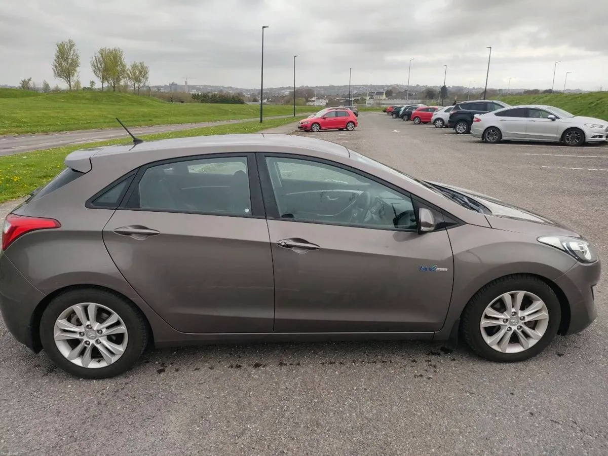 Hyundai i30 - Image 4