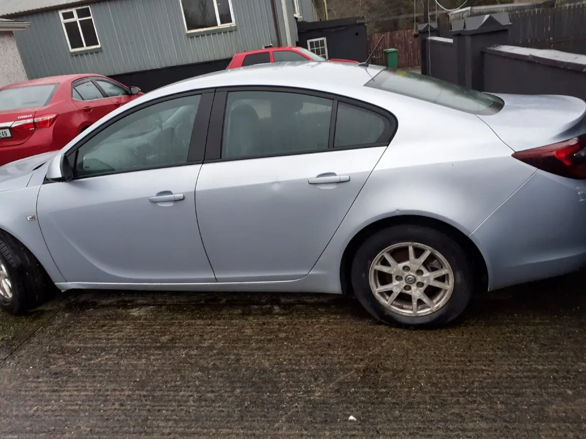 Opel Insignia 2015 - Image 1