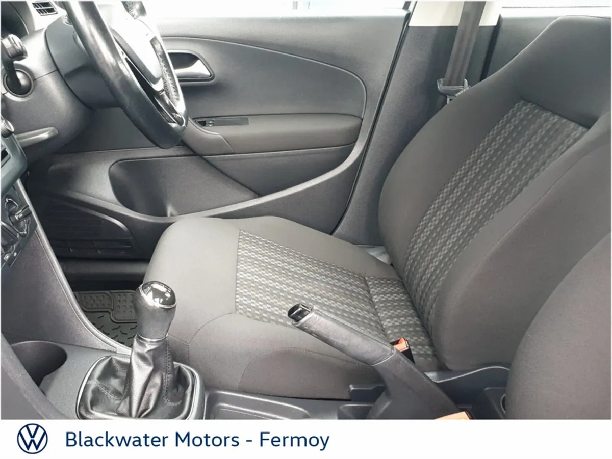 Volkswagen Polo TL 1.0 60HP M5F 5DR 5DR - Image 4