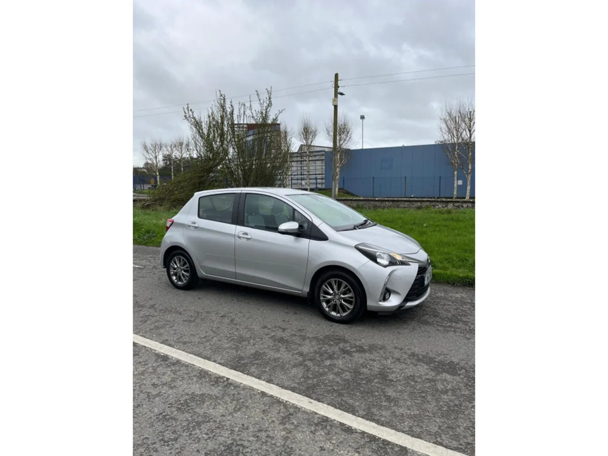 Toyota Yaris 1.0 LUNA 4DR - Image 3