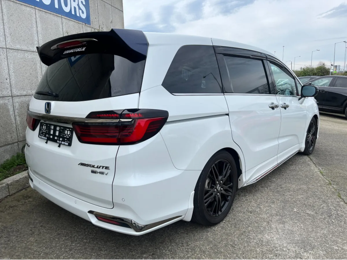 Honda Odyssey ABSOLUTE 7 SEATER AUTOMATIC HYBRID 2 - Image 5