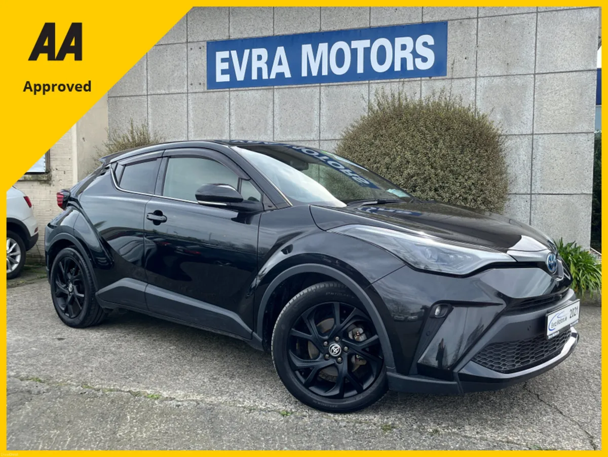 Toyota C-HR SOL AUTOMATIC HYBRID 1.8 PETROL //HIGH - Image 2