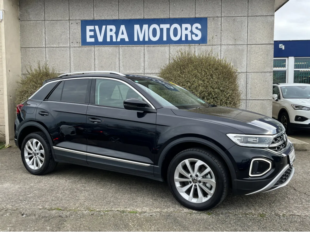 Volkswagen T-Roc STLYE AUTOMATIC 2.0 DIESEL //HALF - Image 3