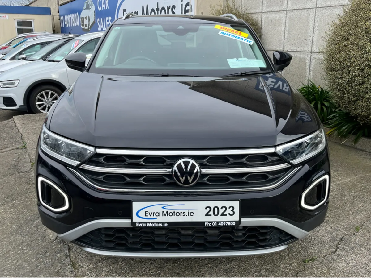 Volkswagen T-Roc STLYE AUTOMATIC 2.0 DIESEL //HALF - Image 2