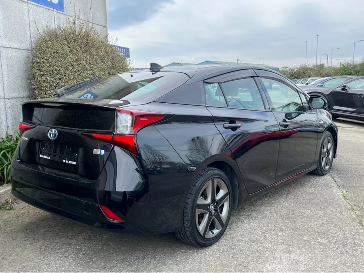 Toyota Prius S TOURING AUTOMATIC HYBRID 1.8 PETROL - Image 4