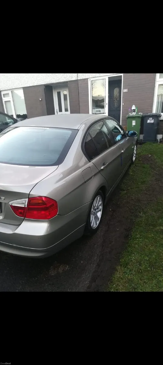 BMW 3-Series 2008 - Image 2