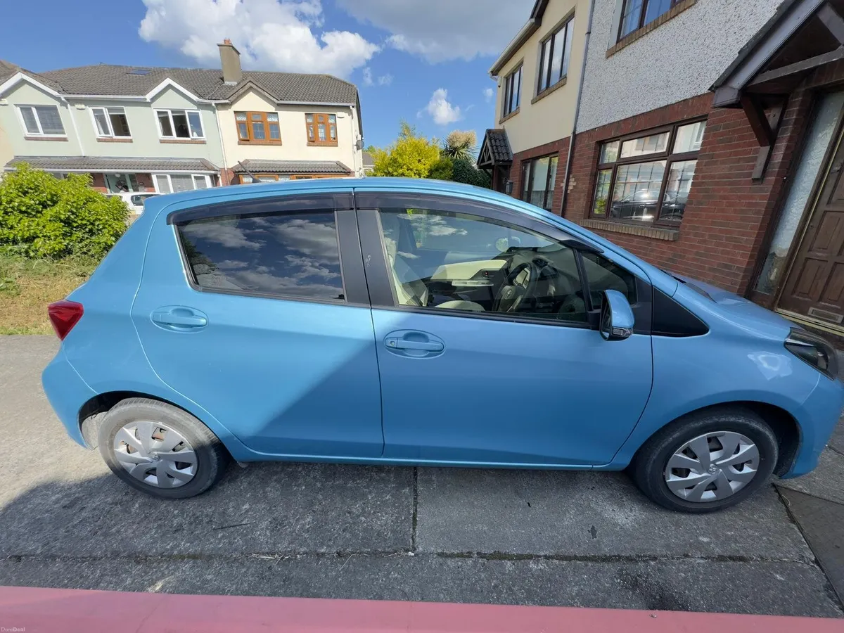 Toyota Vitz Automatic 2016 - Image 2