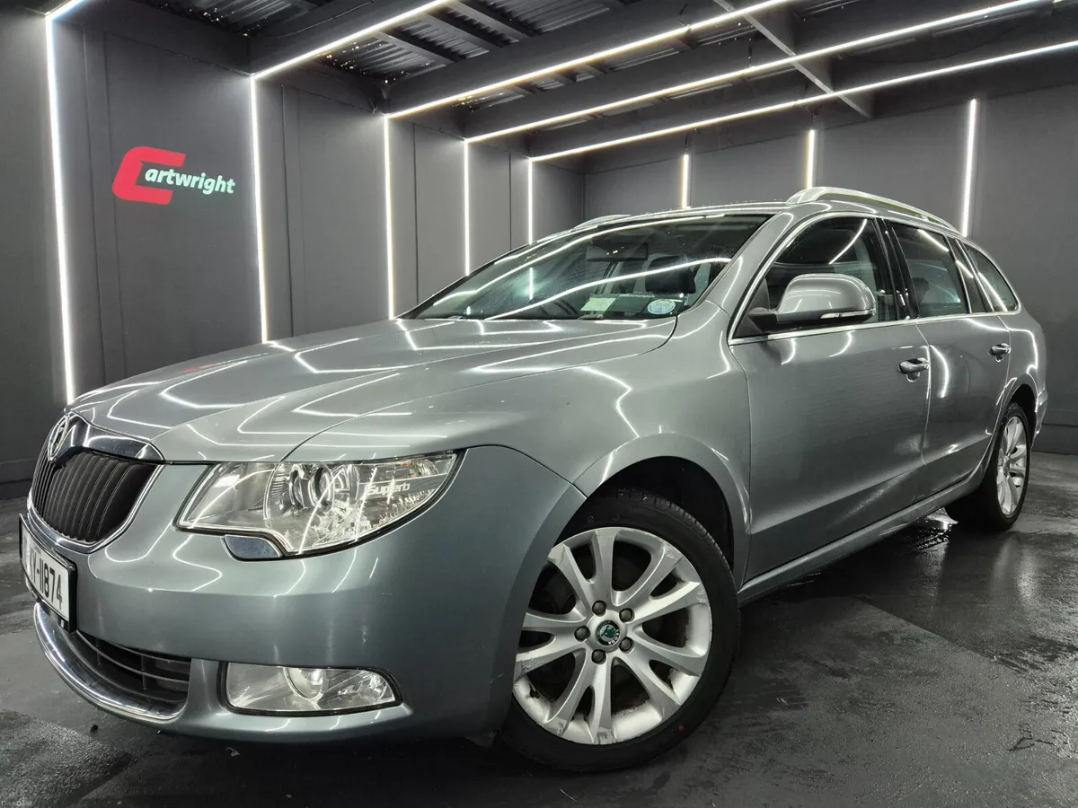 Skoda Superb 2010 - Image 1