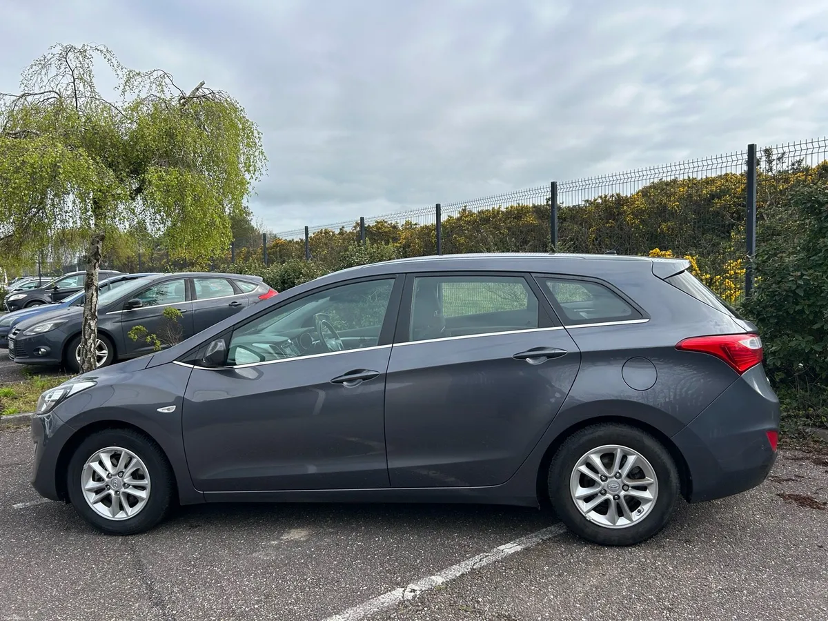 Hyundai I30 Estate *NCT & TAX* - Image 5
