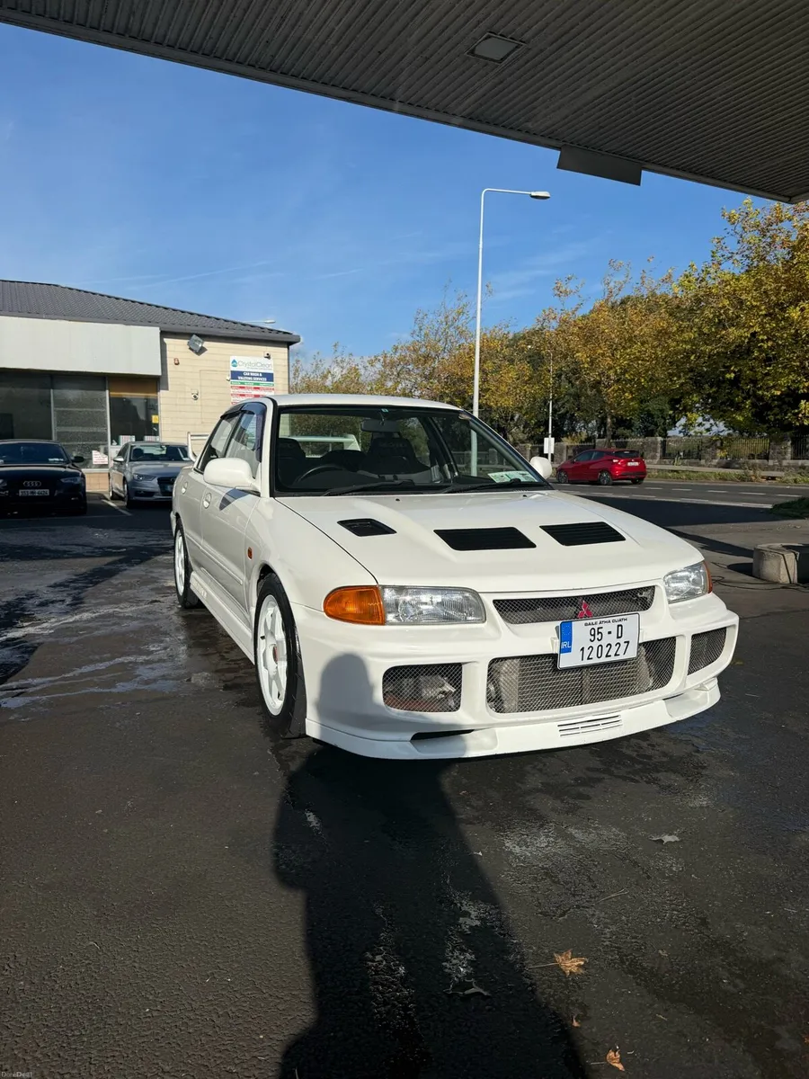 Mitsubishi Lancer Evo 3 - Image 1