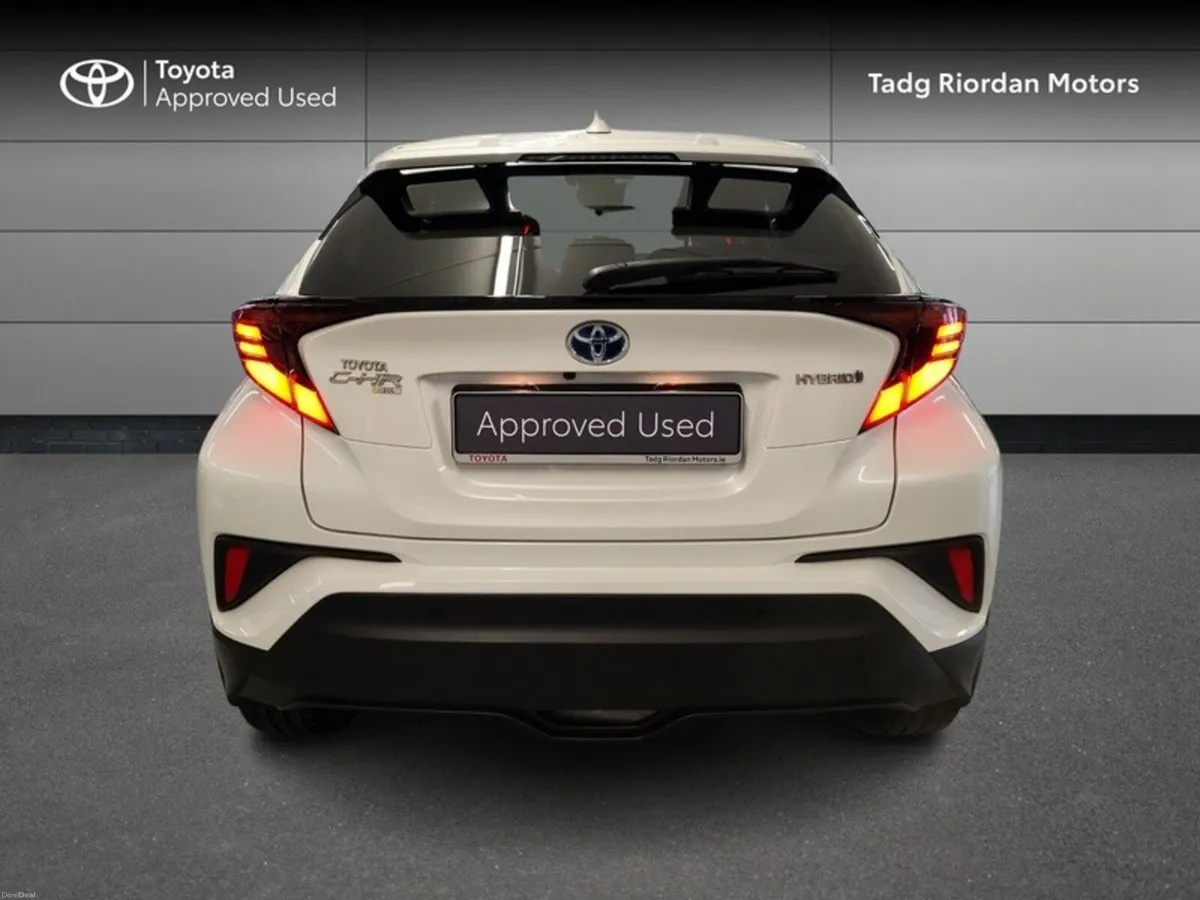 Toyota C-HR 1.8 HYBRID SOL 4DR A AUTO - Image 4