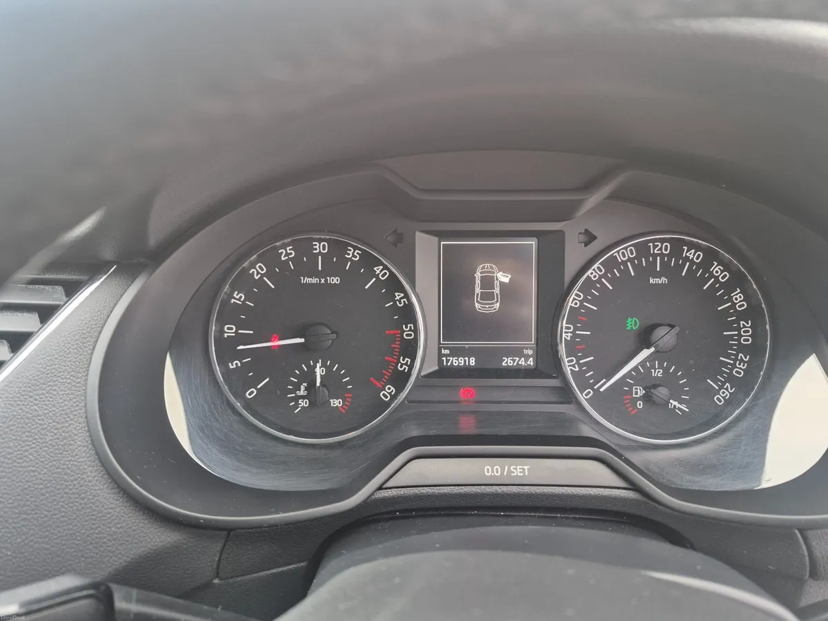 Skoda Octavia 2014 - Image 2