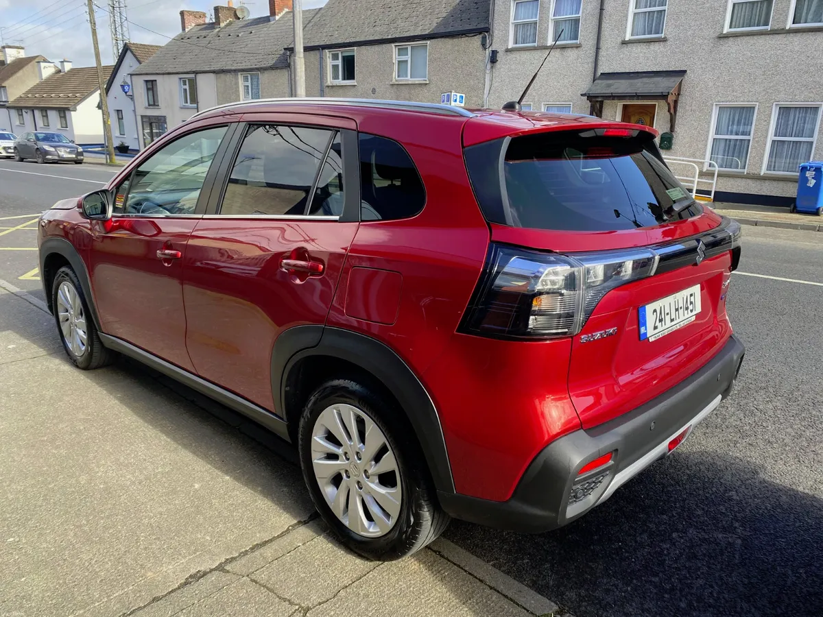 Suzuki S-Cross 2024 1.5 Full HYBRID Motion - Image 3