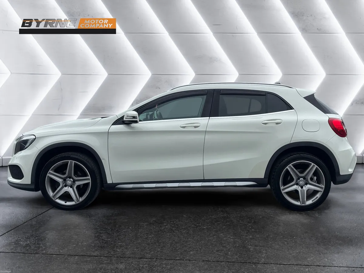 MERCEDES BENZ GLA 200 AMG LINE 2016 - Image 2