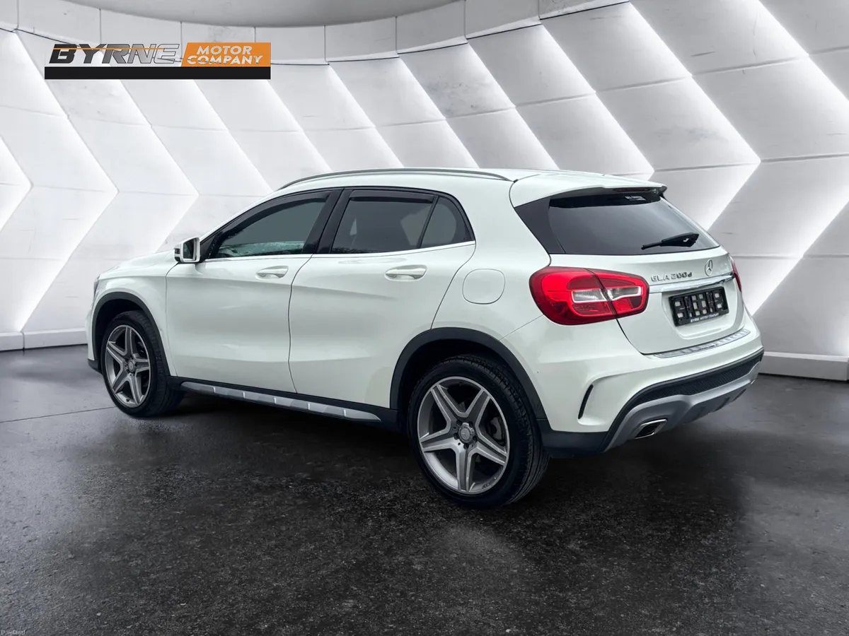 MERCEDES BENZ GLA 200 AMG LINE 2016 - Image 3