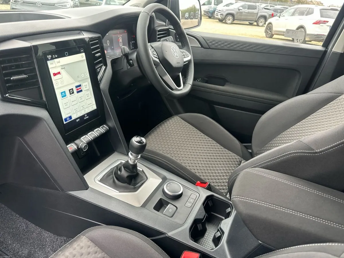 Volkswagen Amarok LIFE 2.0TDI 168BHP MANUAL 4WD - Image 3