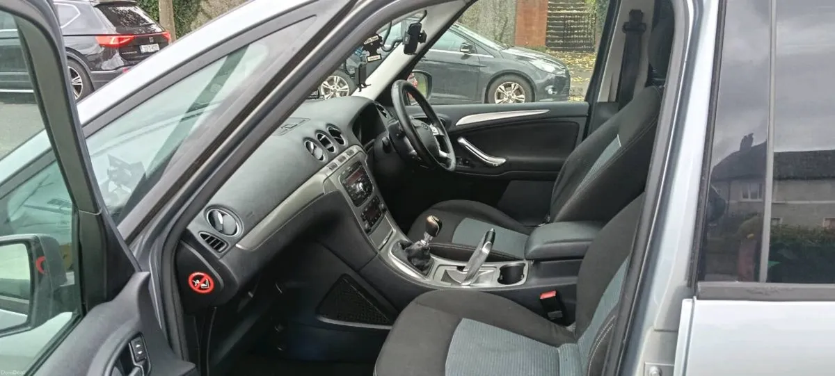 Ford Galaxy 2011 - Image 3