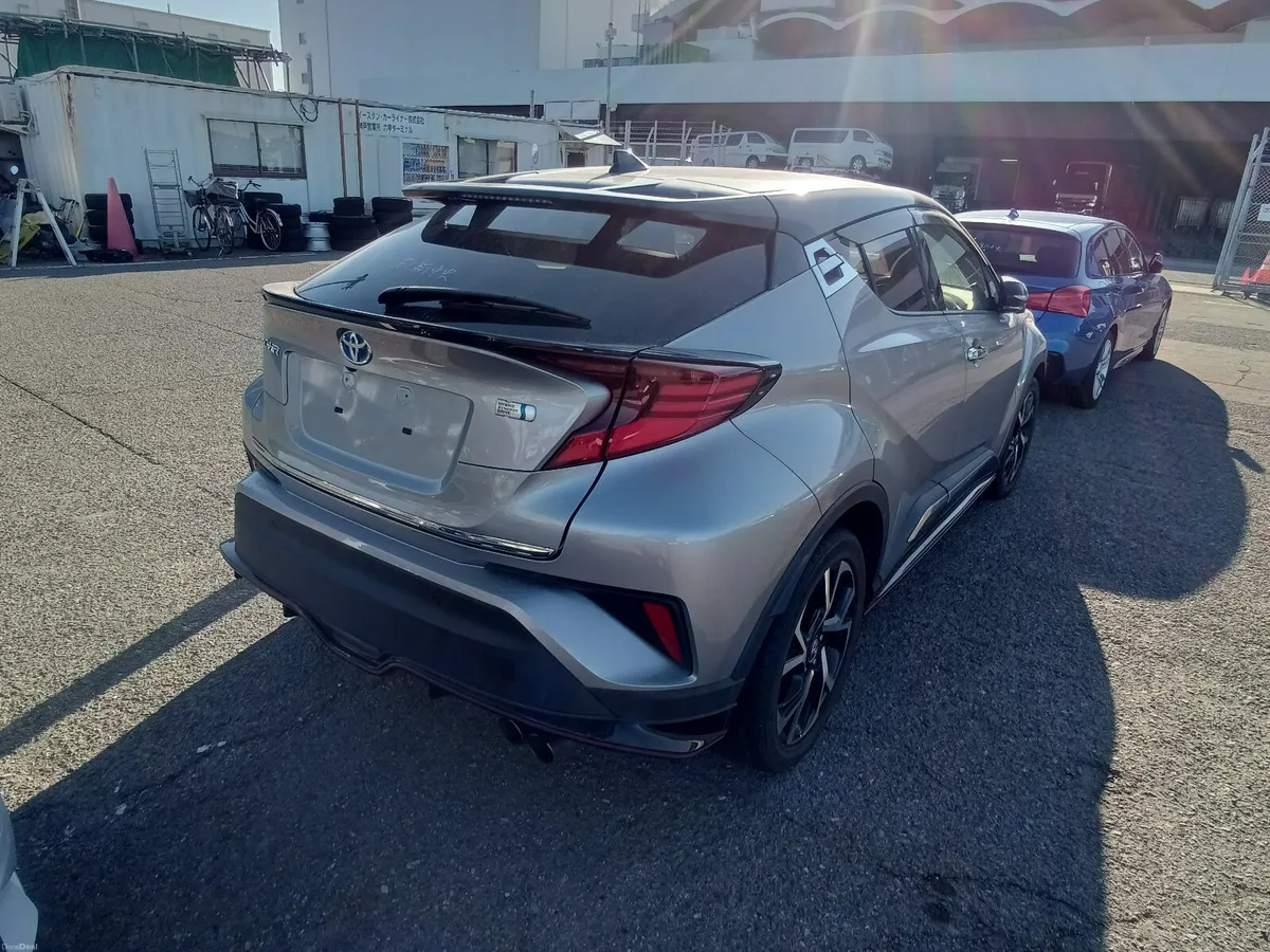 2021 Toyota CHR Hybrid Automatic - Image 3