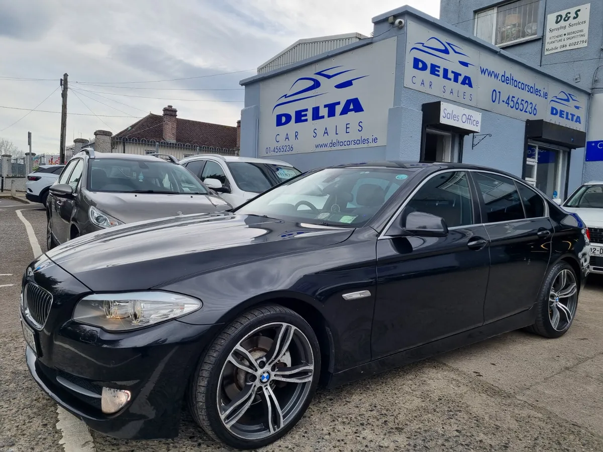2011 BMW 520D AUTO *SOLD AS SEEN* *NO WARRANTY* - Image 2