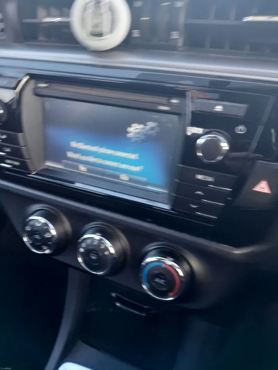 2014 Toyota Corolla 1,3 nct 06/26 €6200 - Image 2