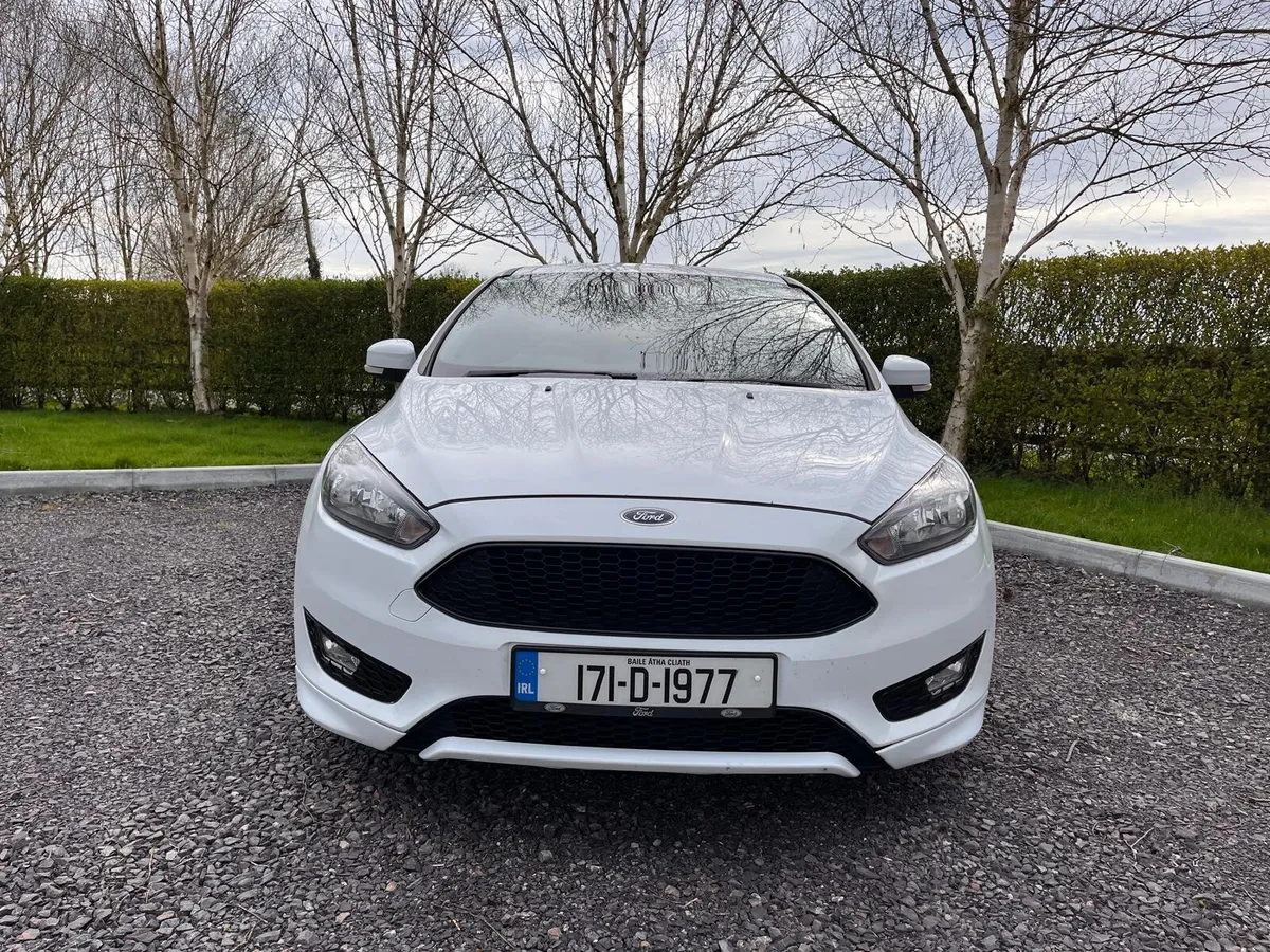 Ford Focus 1.5 TDCI ST - Line - Image 3