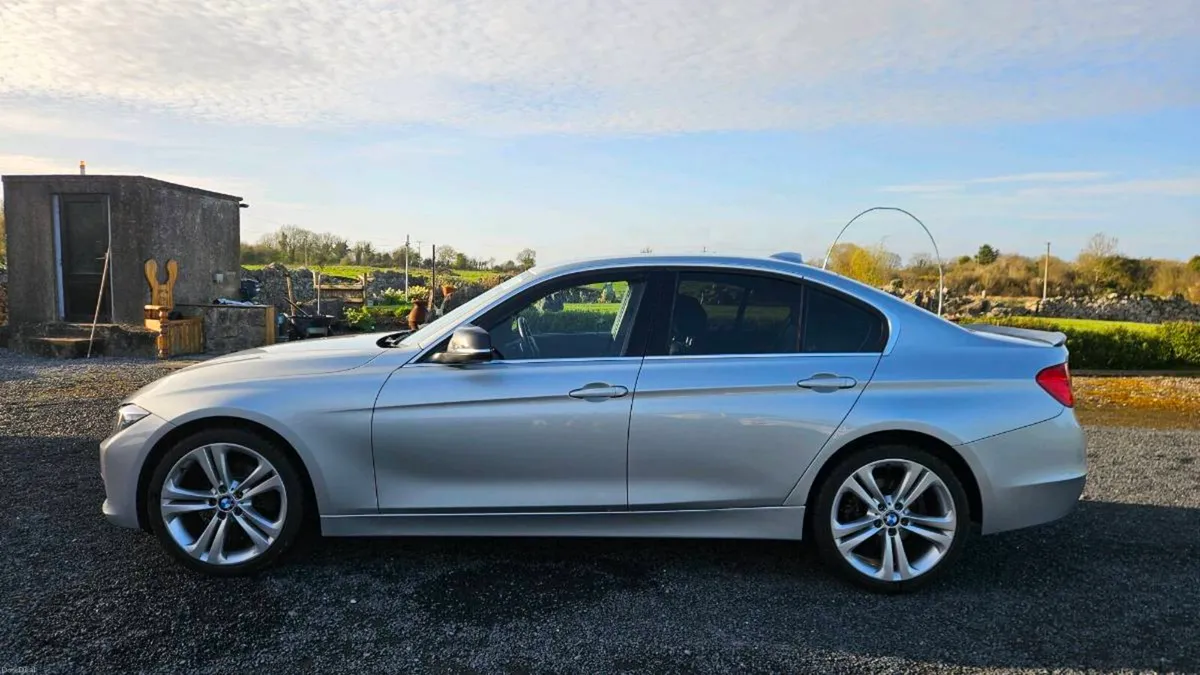 BMW 320i (F30) Luxury Spec - Image 2