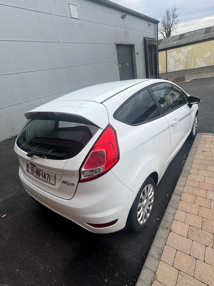 Ford Fiesta 2015 - Image 4