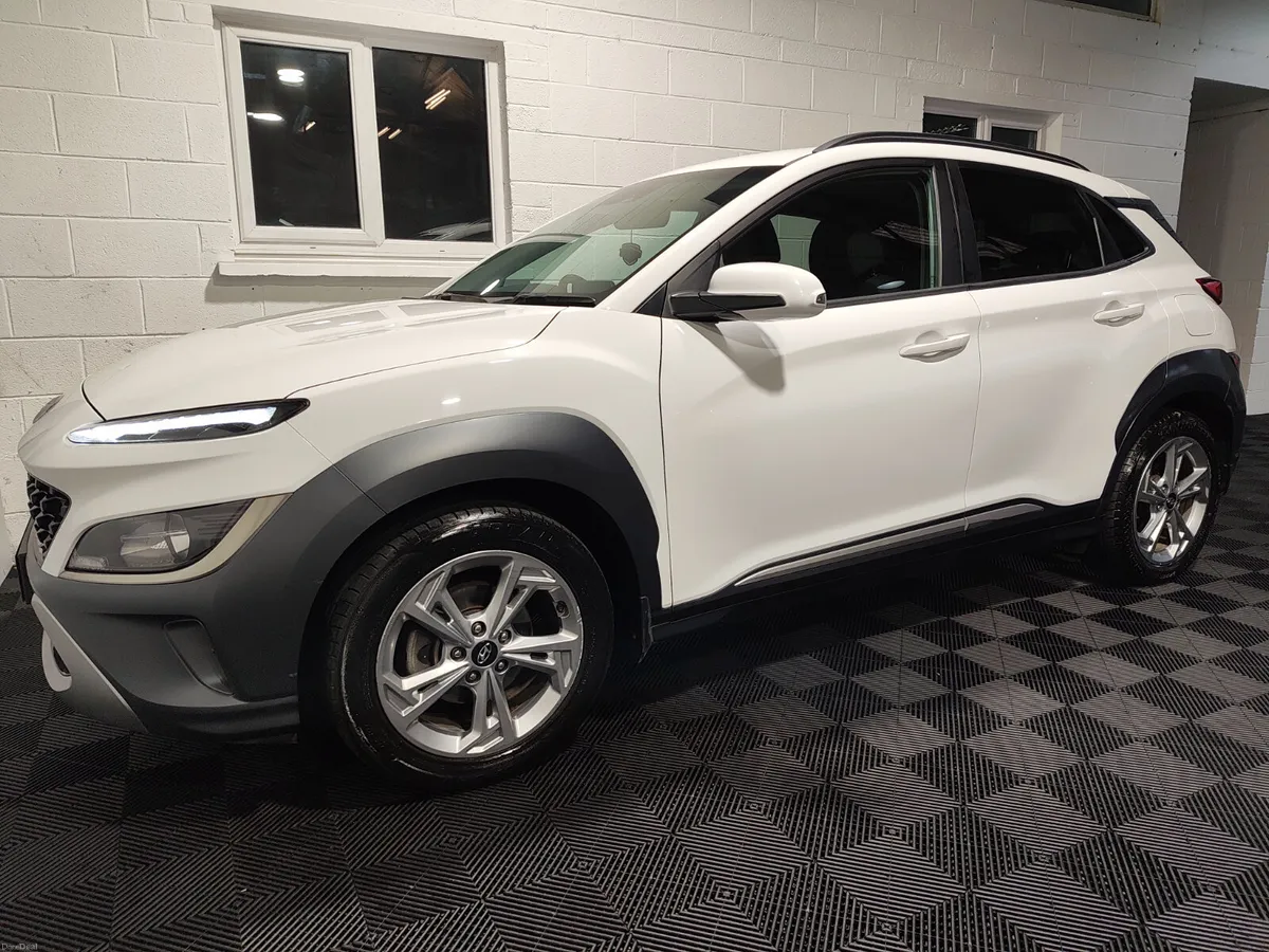 Hyundai KONA 2022 1.0 PETROL KAUAI EXECUTIVE SPEC - Image 2