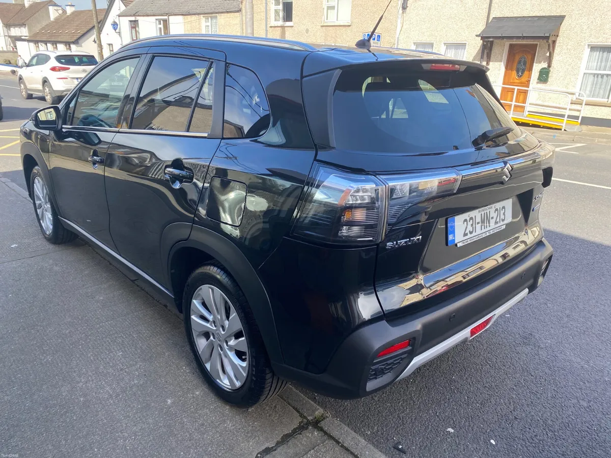 Suzuki S-Cross 1.4 B/JET Motion 2023 - Image 3