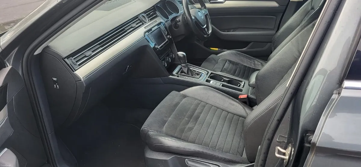 Volkswagen Passat 2015 Highline - Image 4