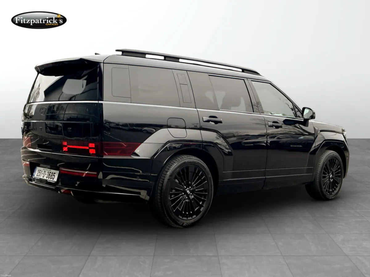 Hyundai Santa Fe Calligraphy PHEV + €500 Voucher! - Image 4