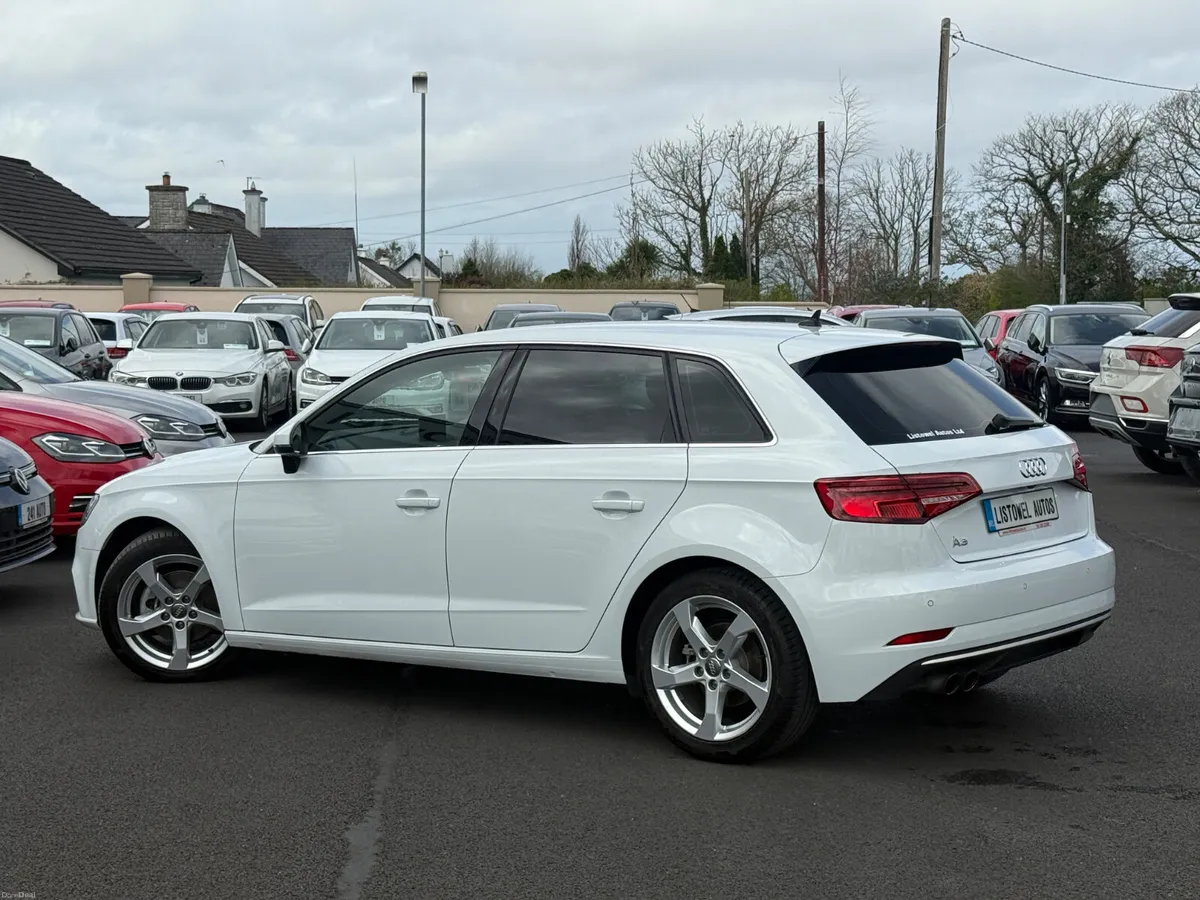 211 AUDI A3 SPORT 1.4 AUTO * LEATHER SEATS * - Image 3