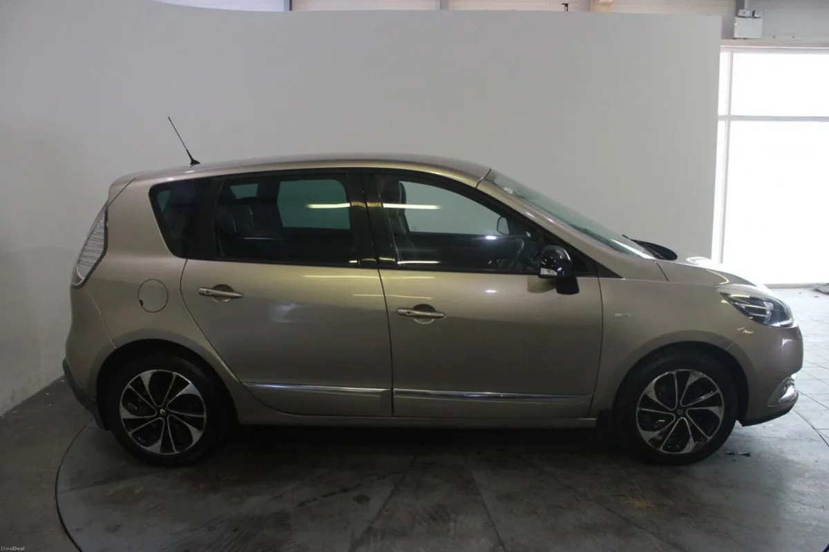 Renault Scenic 1.5 DCI 110 BOSE EDITION - TENDER 2 - Image 4