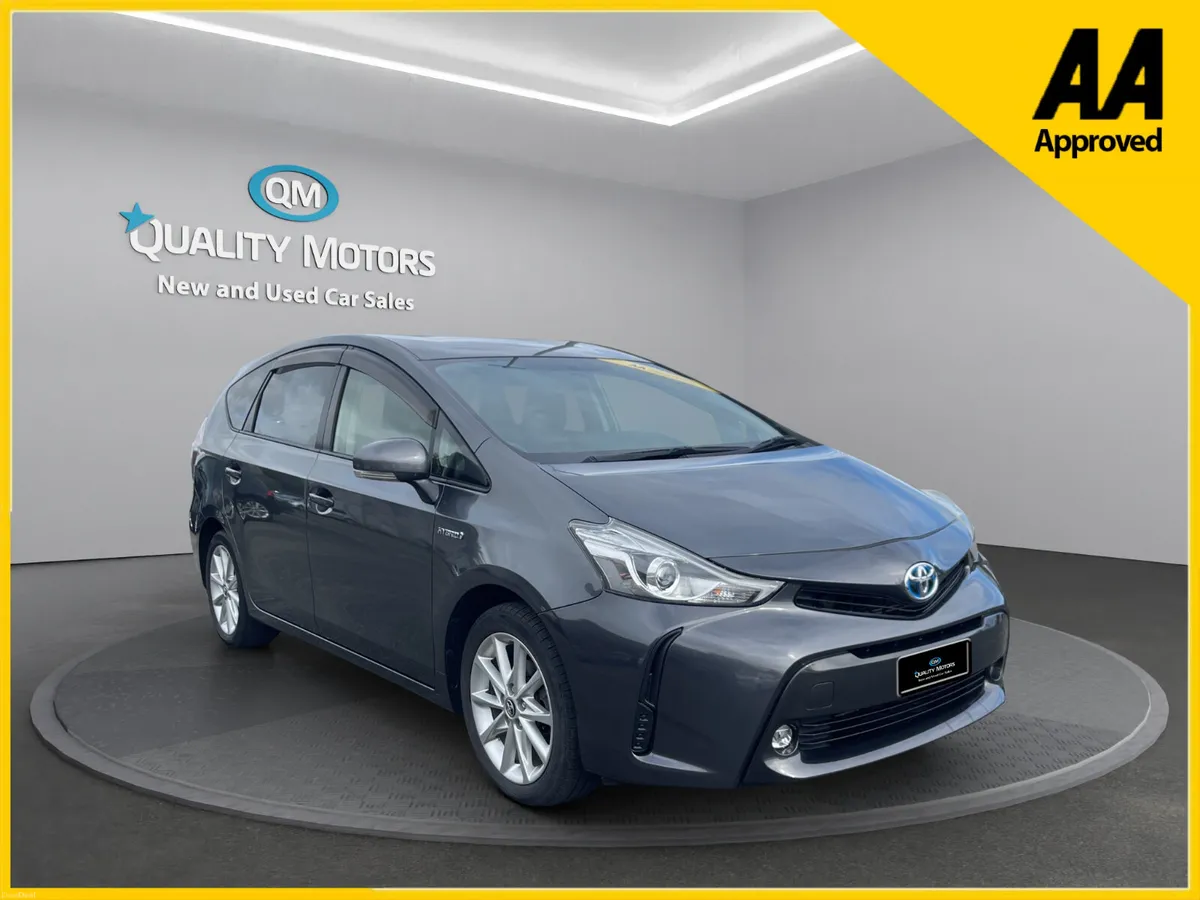 2015 PRIUS ALPHA (S98) - Image 1