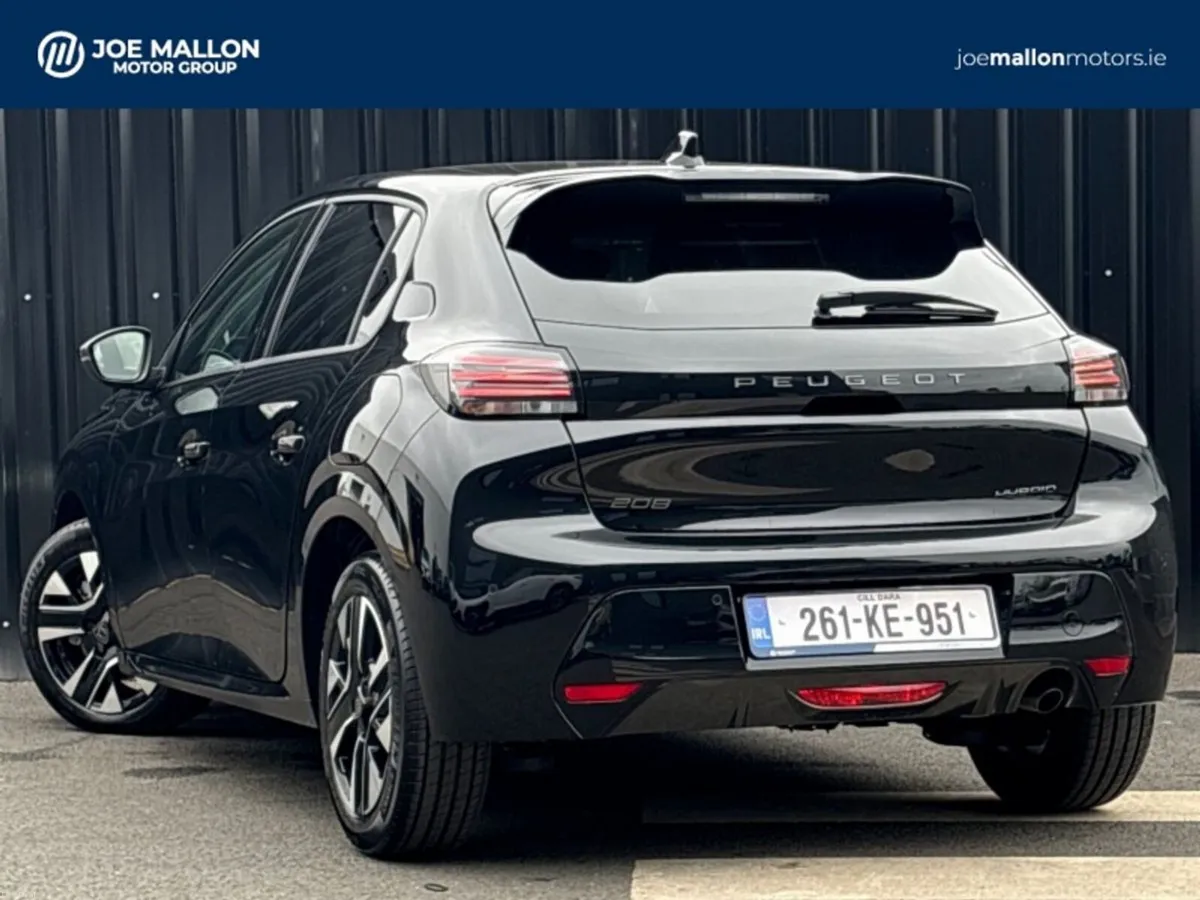 Peugeot 208 HYBRID 110BHP e-DCS6 Allure  ** Amazin - Image 3
