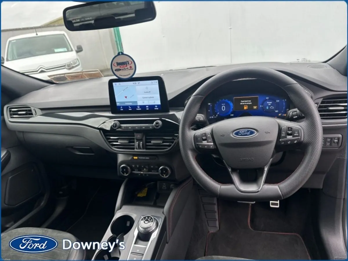 Ford Kuga 2.5 PHEV ST-LINE AUTOMATIC - Image 5