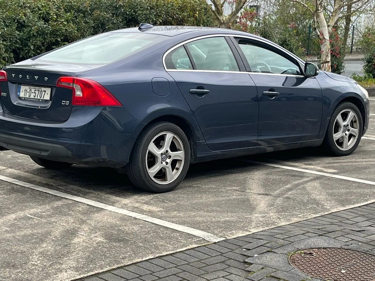 2011 Volvo S60, NCT 5/27, VERY CLEAN - Image 4