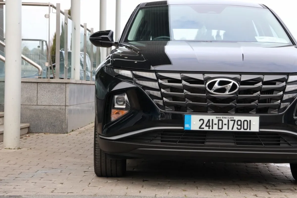 Hyundai Tucson 4WD Comfort Plus PHEV Auto - Image 3