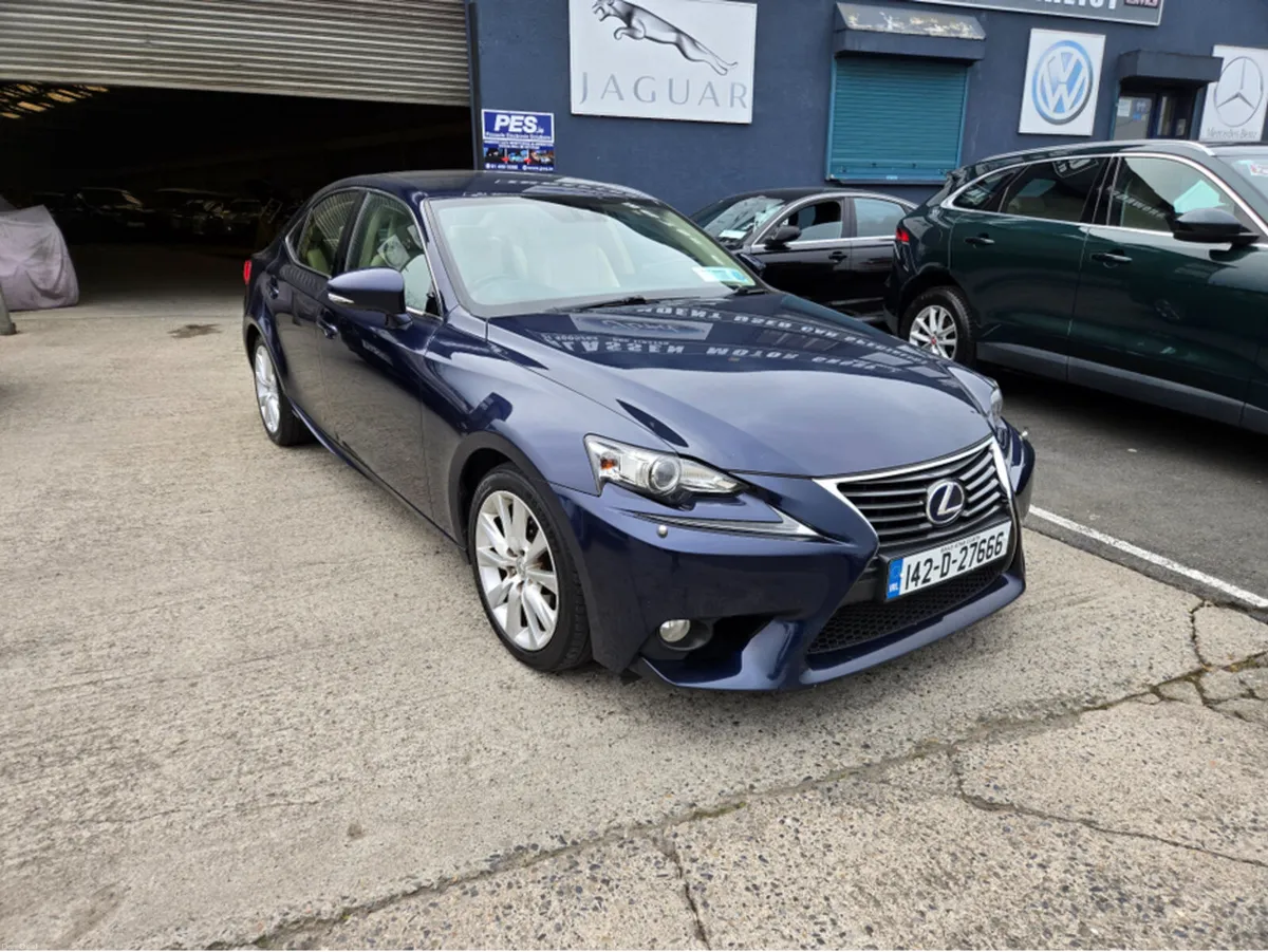 Lexus IS 300 H 2.5 LUXURY CVT AUTO 4DR..// VERY CL - Image 3