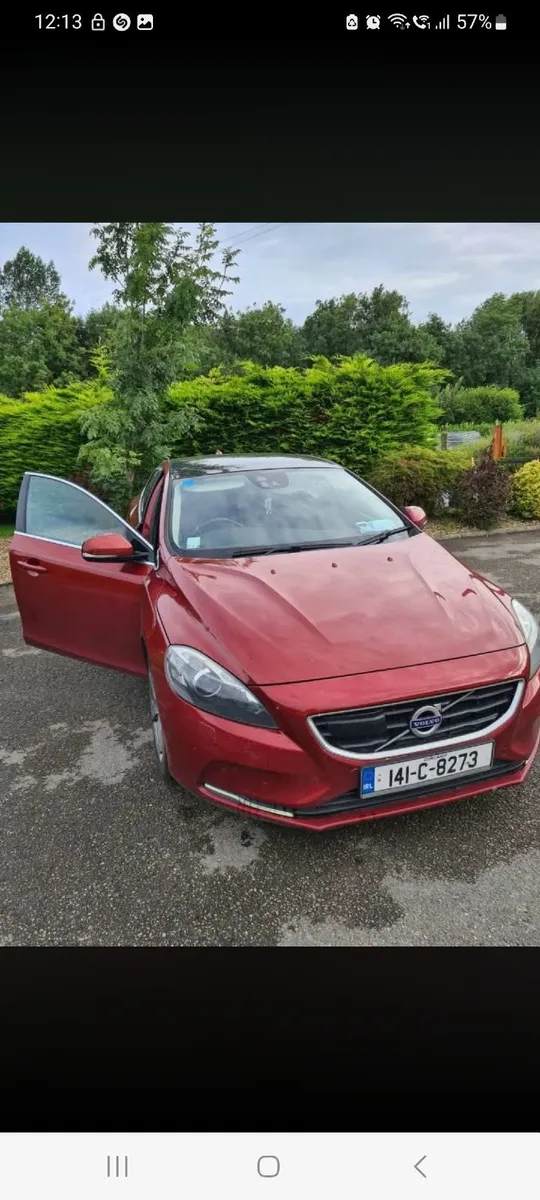 Volvo V40 2014 - Image 1