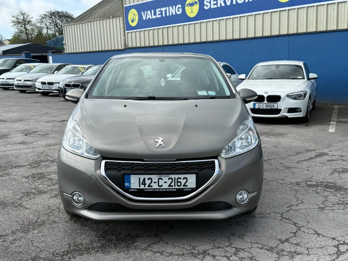 Peugeot 208 1.2 Petrol Manual - Image 3