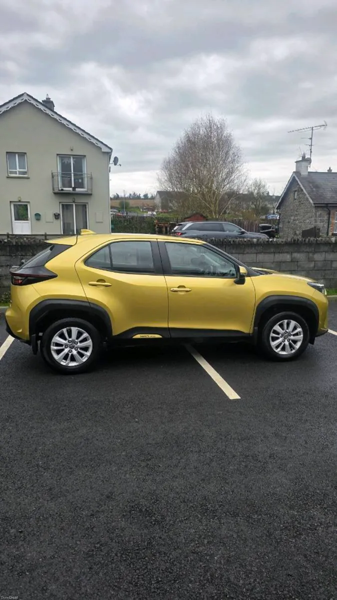 Toyota Yaris Cross 2023 4DR Automatic - Image 3