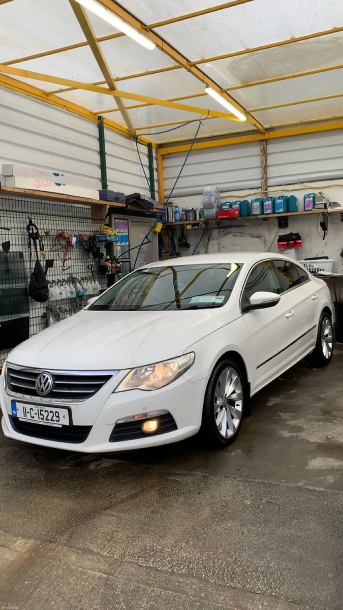 Volkswagen Passat CC - Image 1