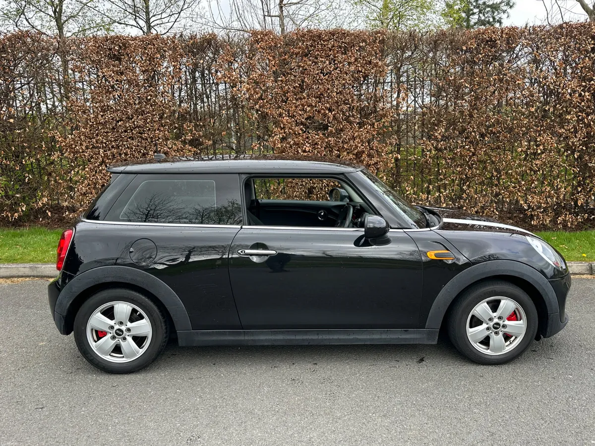 Mini One 2017 NCT 2027 Manual - Image 5