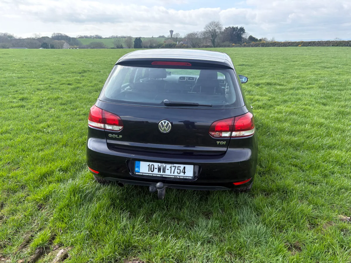 Volkswagen Golf Automatic - Image 4
