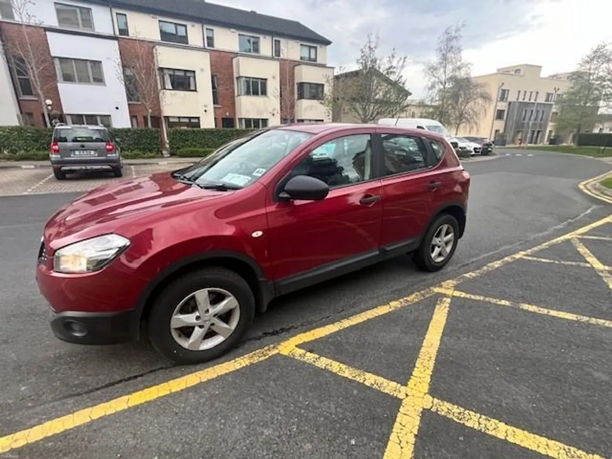 2012 Nissan Qashqai- Low KMs, Petrol - Image 3