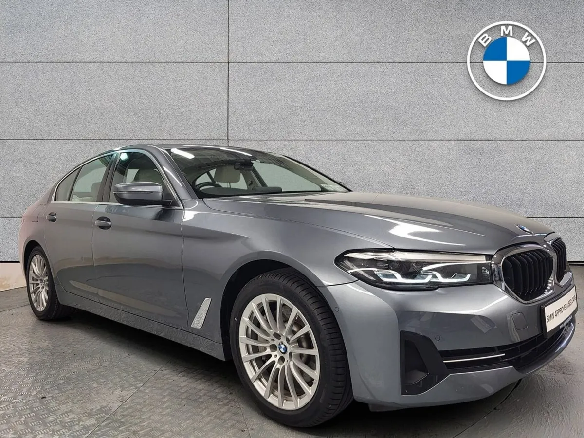 BMW 5-Series 530e SE - Image 1