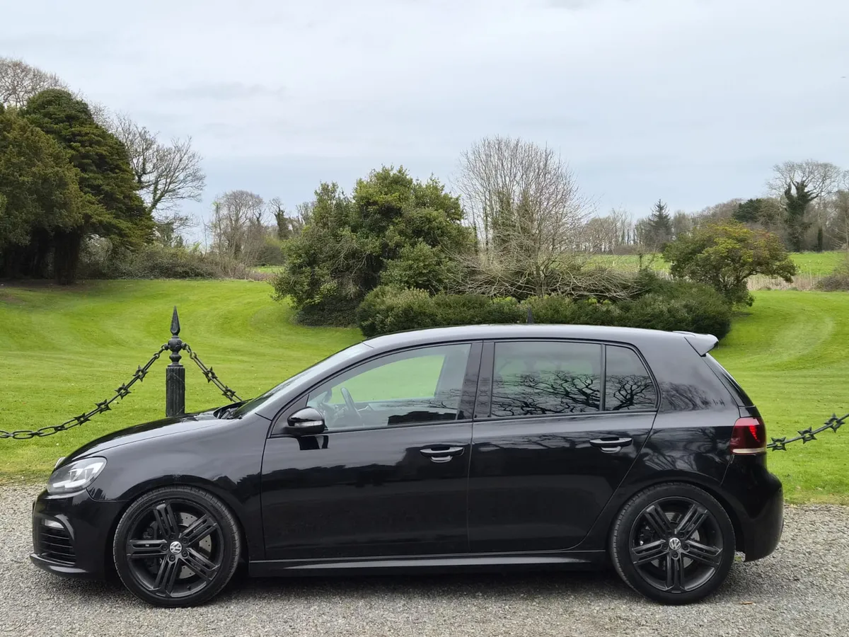 2012 Volkswagen Golf R - Image 3