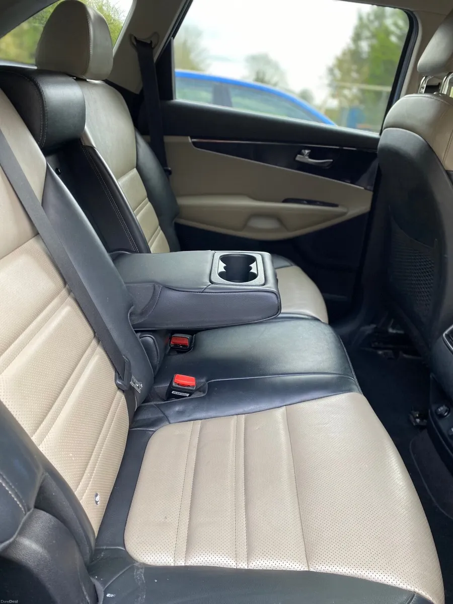 Kia Sorento 2017 - Image 6