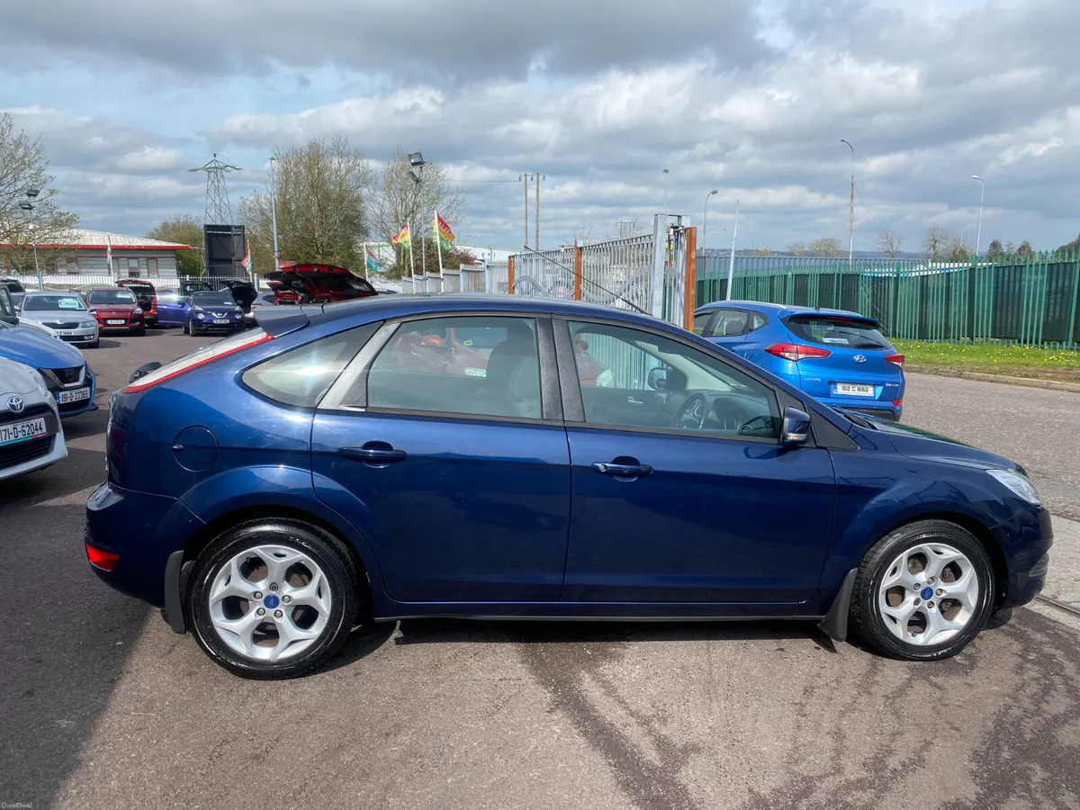 Ford Focus 2011 GREAT STARTER CAR - Image 3